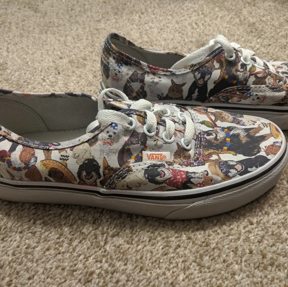Vans Women’s White Multi Dog Print Authentic Sneakers - Picture 2 of 2